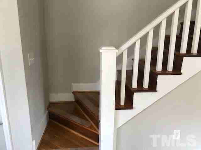 133 S Tarboro St - Photo 4 of 17