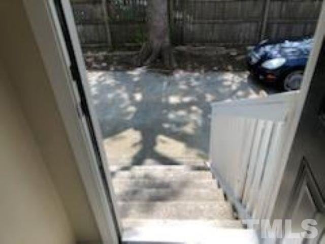 133 S Tarboro St - Photo 5 of 17