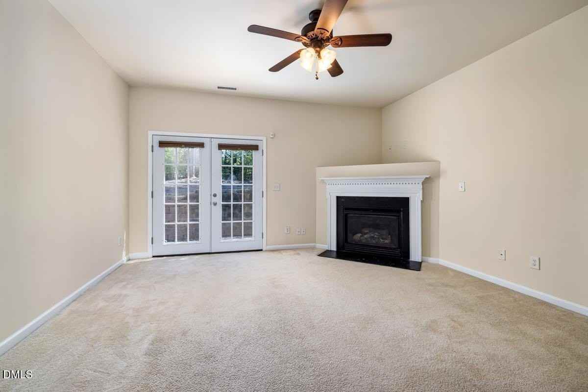 1619 Snowmass Way - Photo 7 of 16