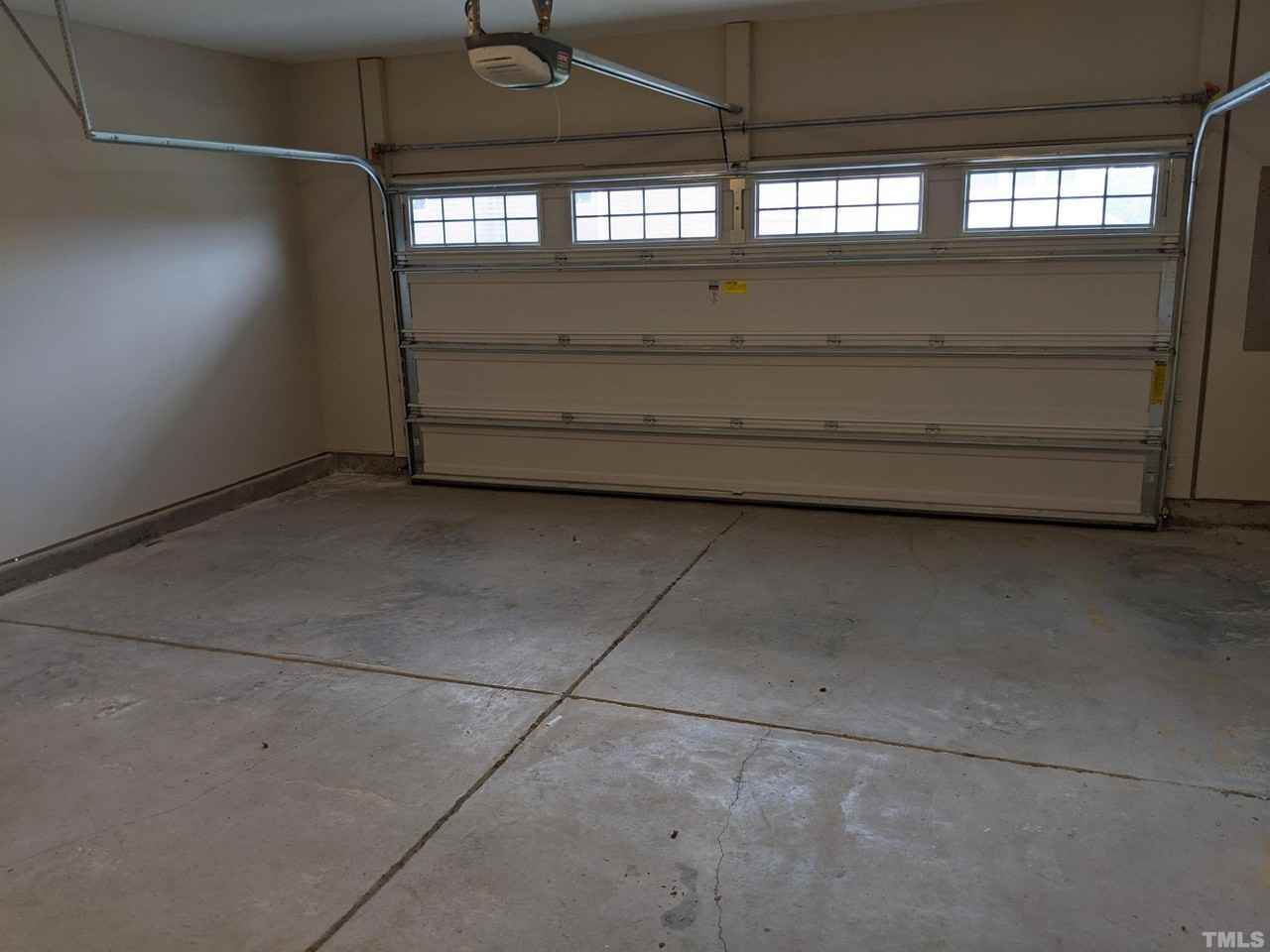 1976 Austin Ridge Pkwy - Photo 5 of 21