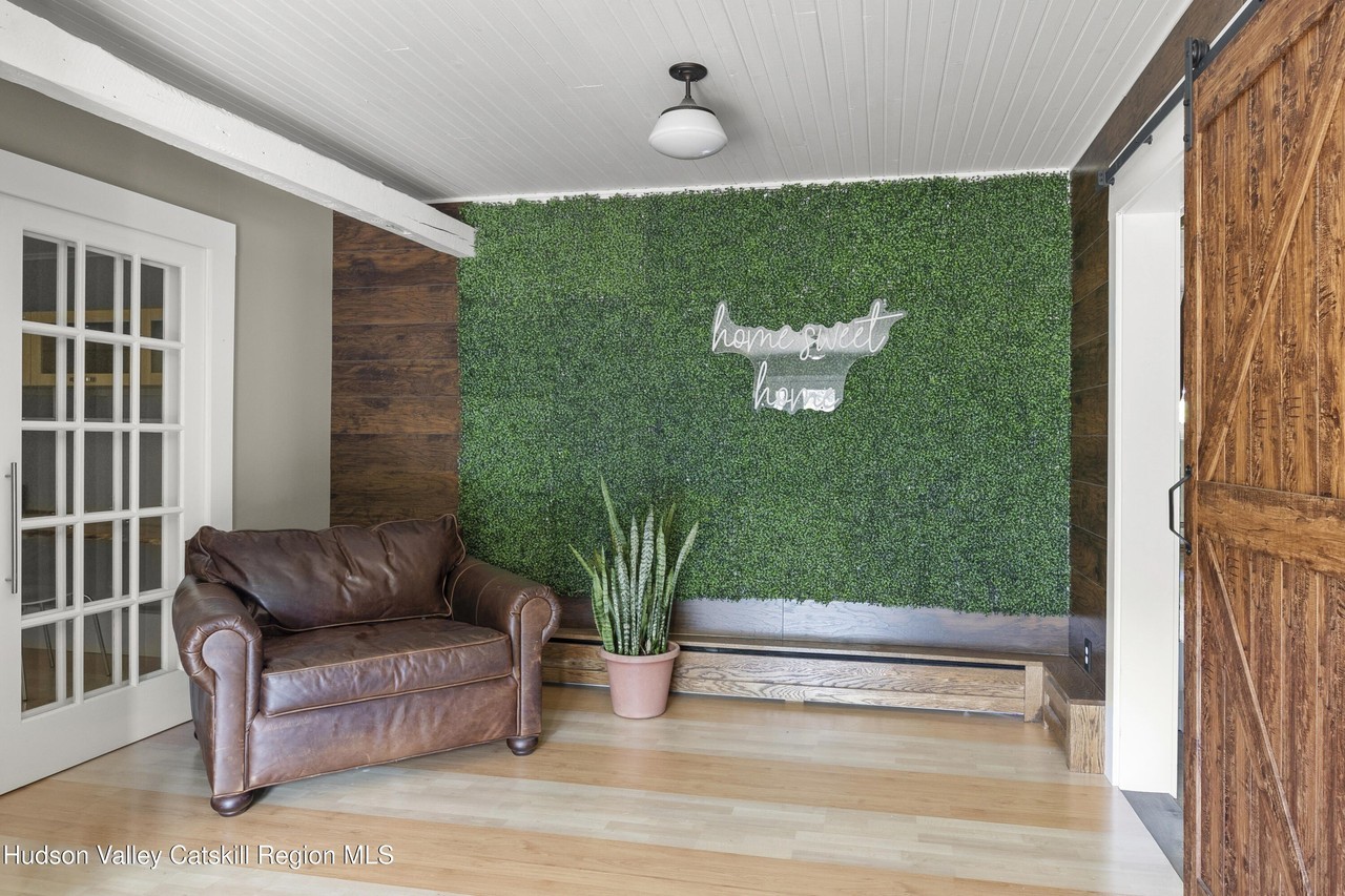 Route 295 - Photo 2 of 33