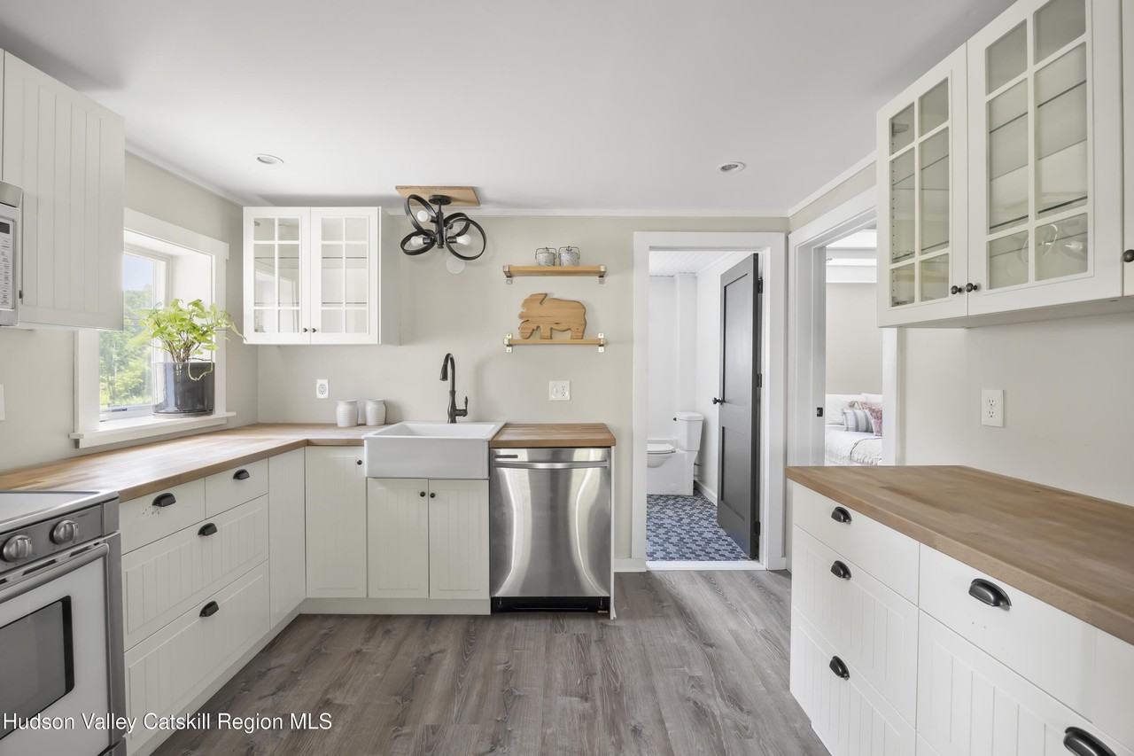 Route 295 - Photo 7 of 33