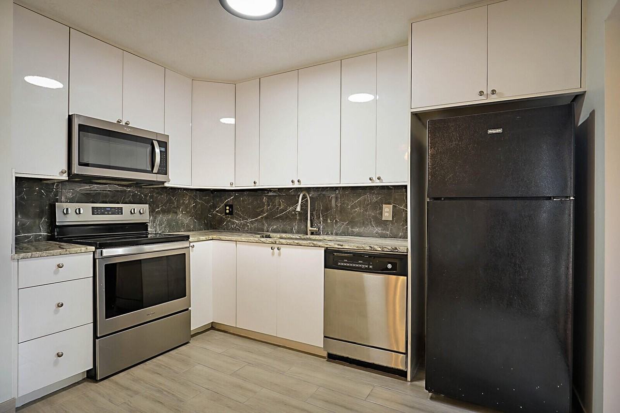 253 Woodland Rd - Photo 2 of 27