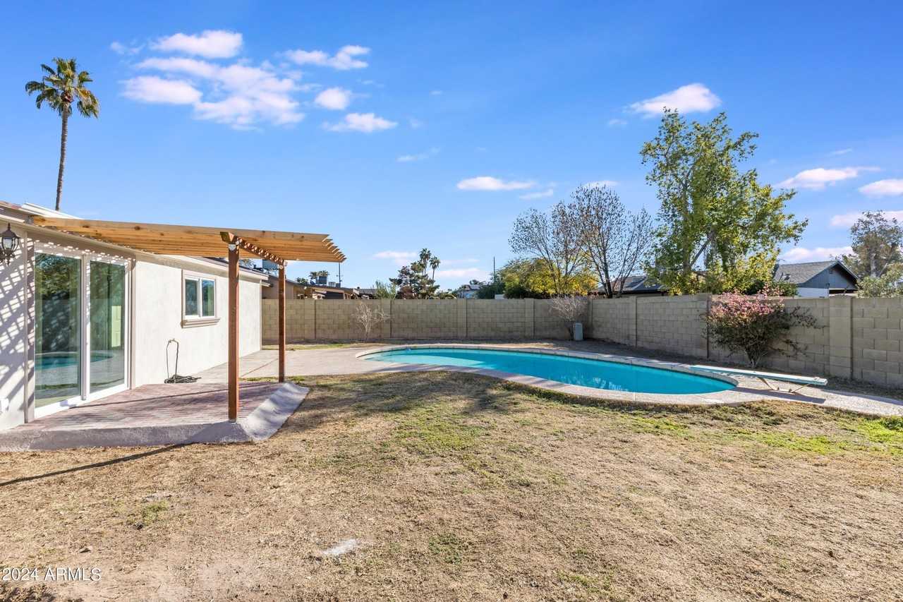 5929 W Nancy Rd - Photo 5 of 28