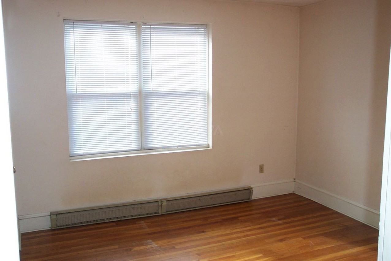 402 Highland Ave #2 - Photo 2 of 2