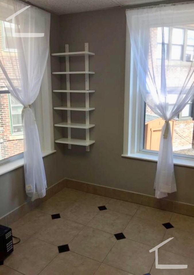 1710 Commonwealth Ave #1 - Photo 3 of 8