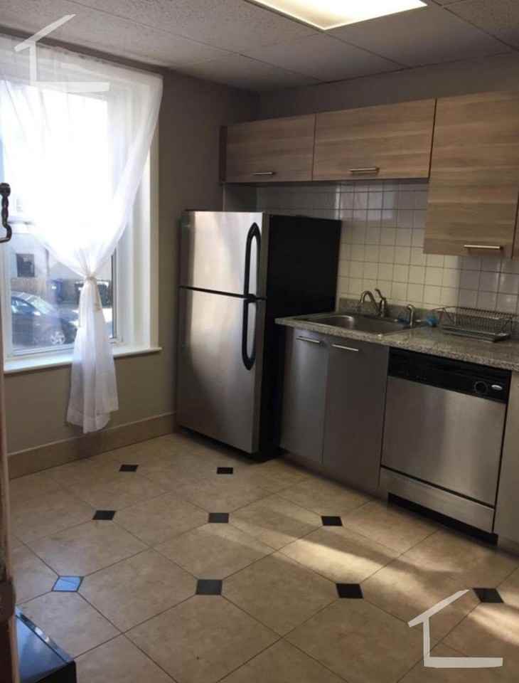 1710 Commonwealth Ave #1 - Photo 6 of 8