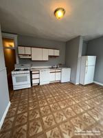 featured image of 137 Chiswick Rd #6