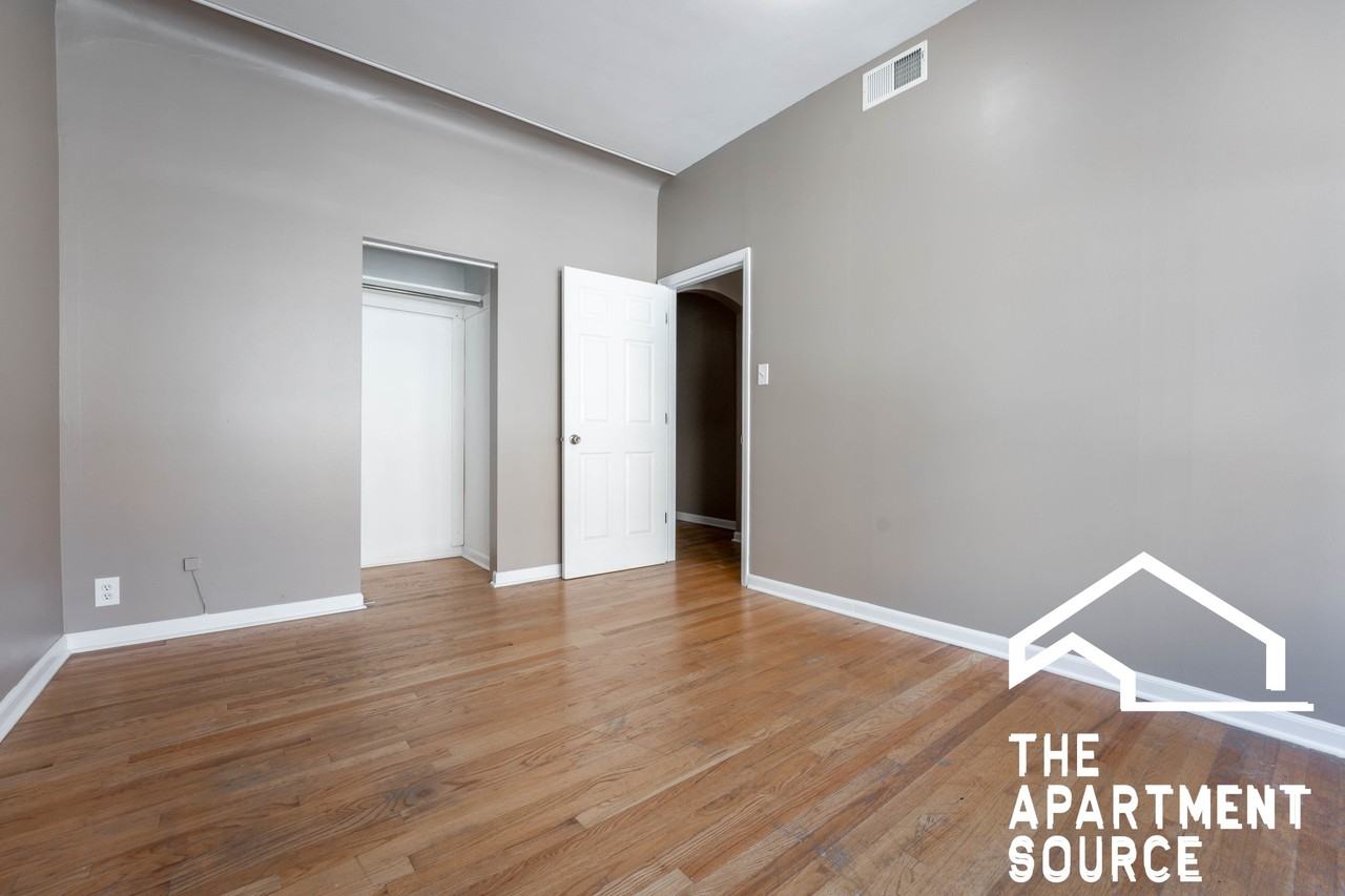 907 W Belmont Ave #3F - Photo 5 of 13