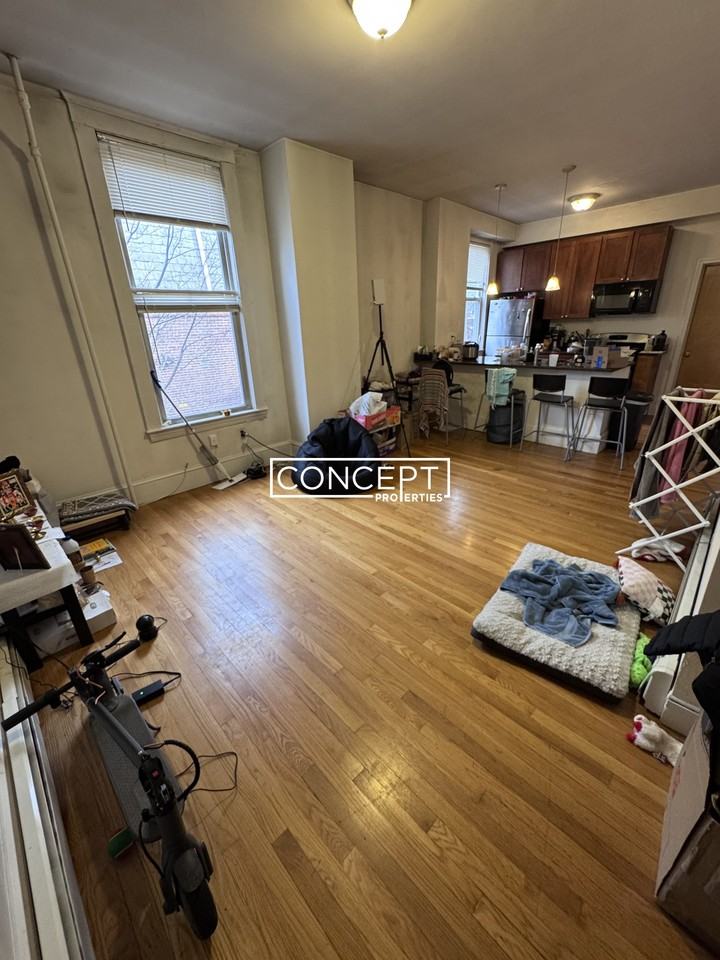 38 Newton St #1 - Photo 6 of 33