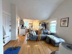193 Hampshire St #3B - Photo 1 of 1