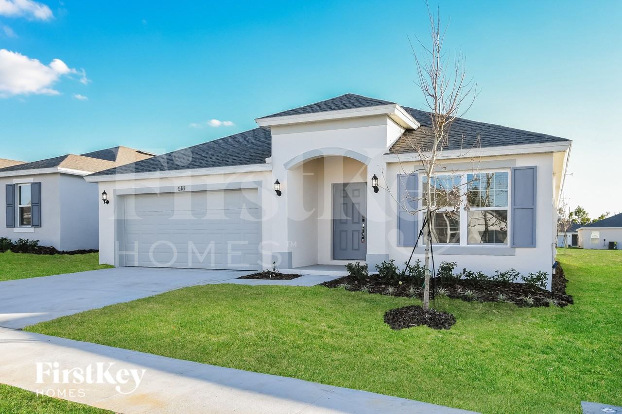 618 Lindbergh Way - Photo 2 of 15