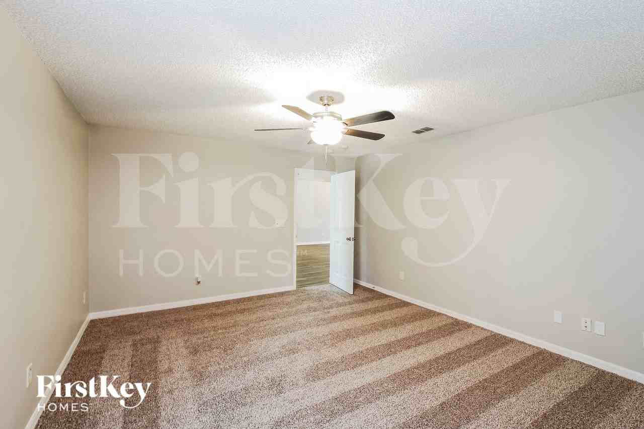 15 Rymen Ln - Photo 7 of 15