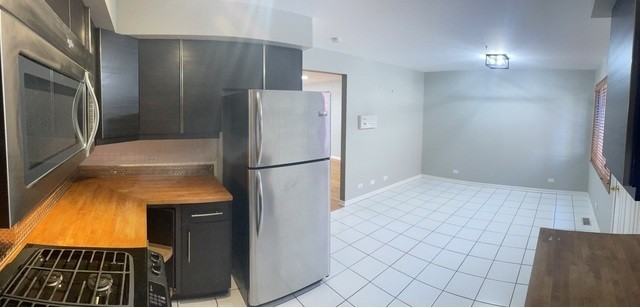 309 Elgin Ave Apt D - Photo 5 of 10