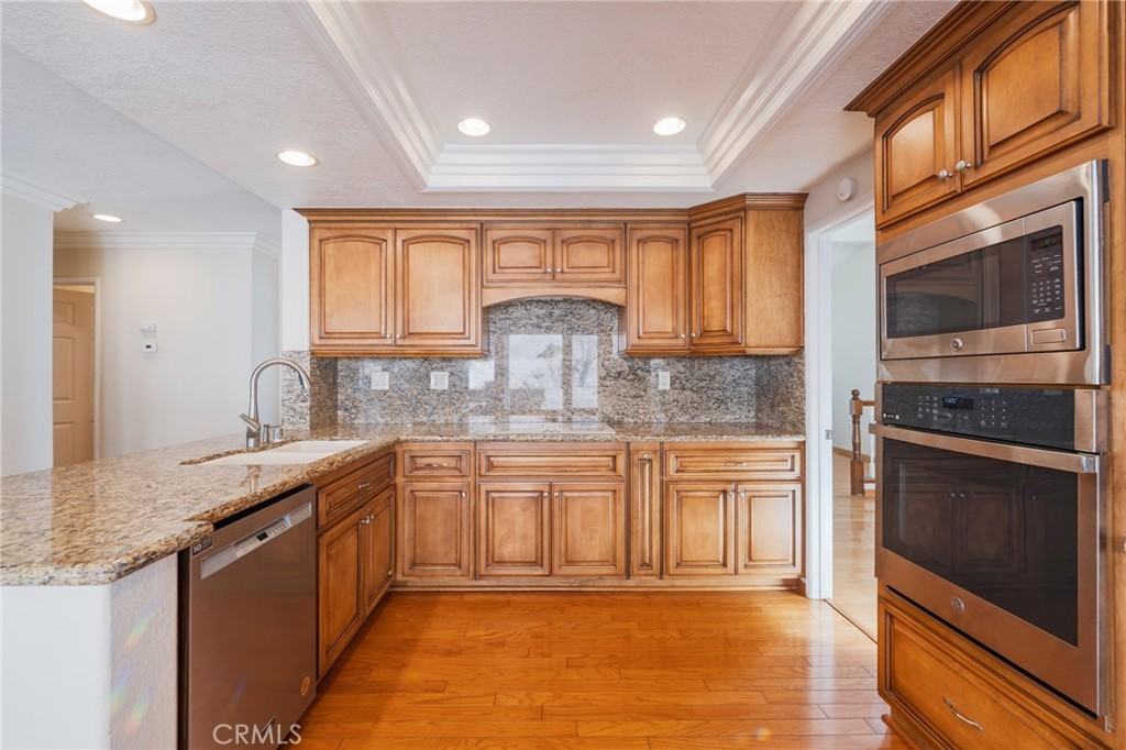 5605 Vista Cantora - Photo 3 of 37