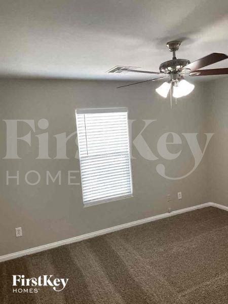 7218 Forefather St - Photo 7 of 10