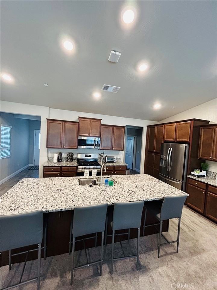 6140 E Laurel Ave - Photo 6 of 15