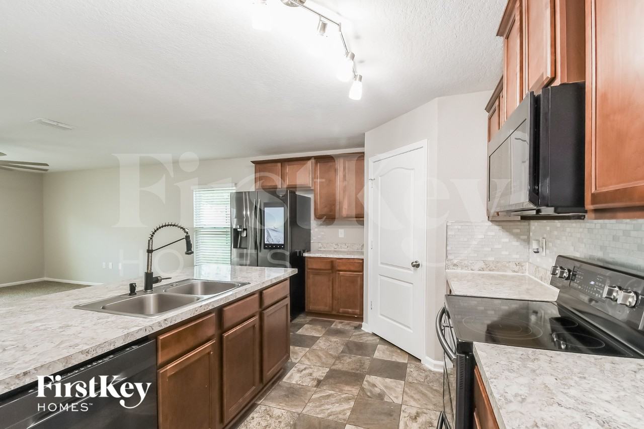 1958 Tyson Lake Dr - Photo 6 of 15