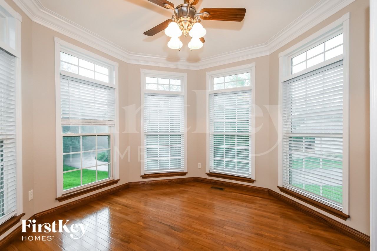 32040 Fairway Dr N - Photo 5 of 15