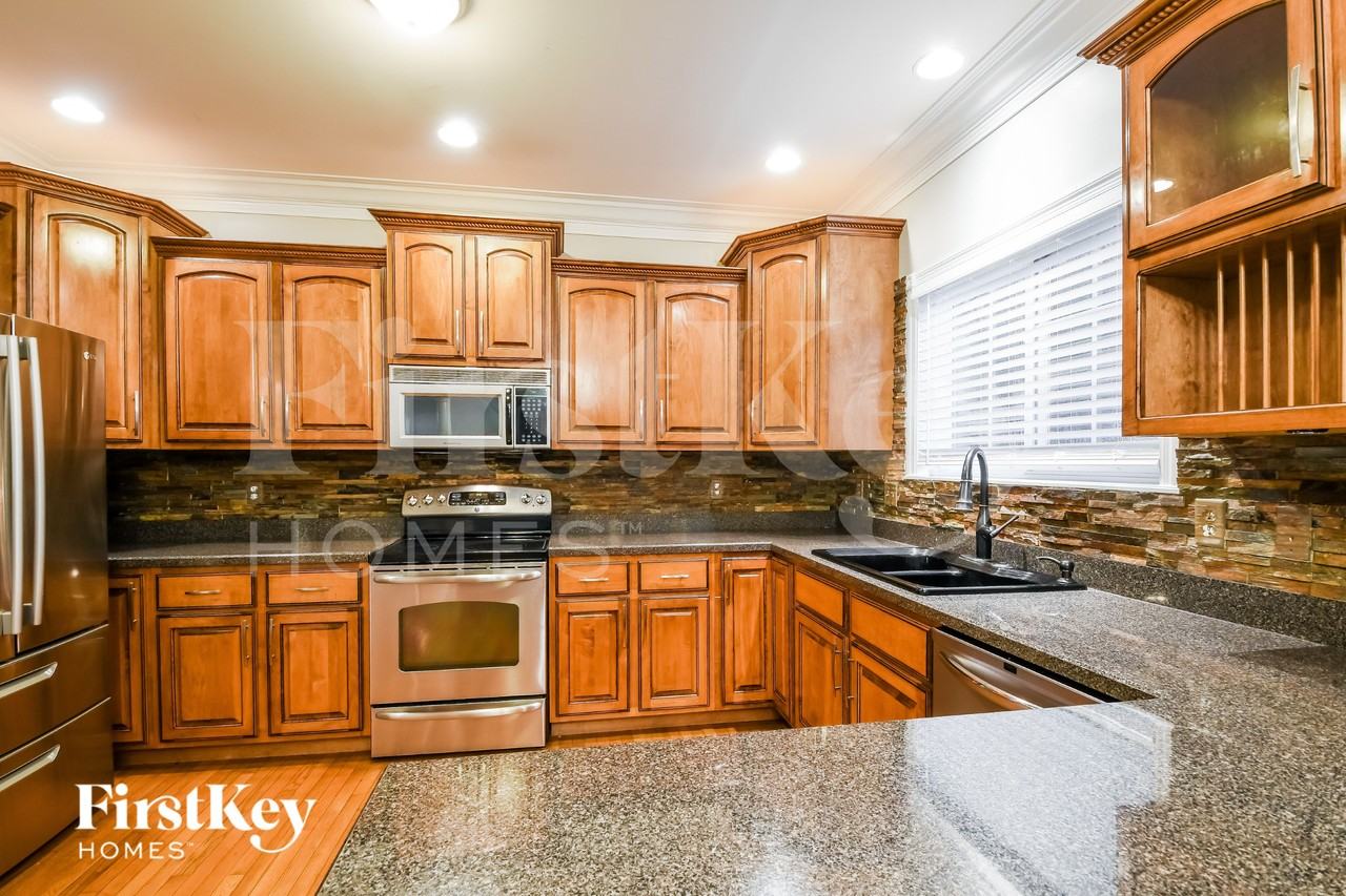 32040 Fairway Dr N - Photo 6 of 15