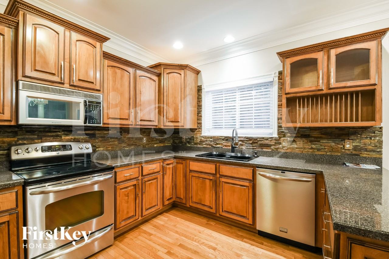 32040 Fairway Dr N - Photo 7 of 15