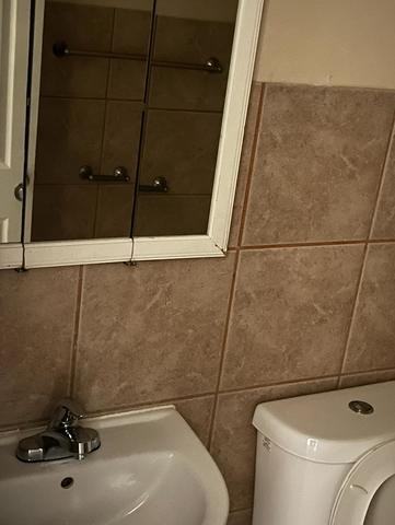 605 N Wolf Rd Apt F4 - Photo 5 of 29