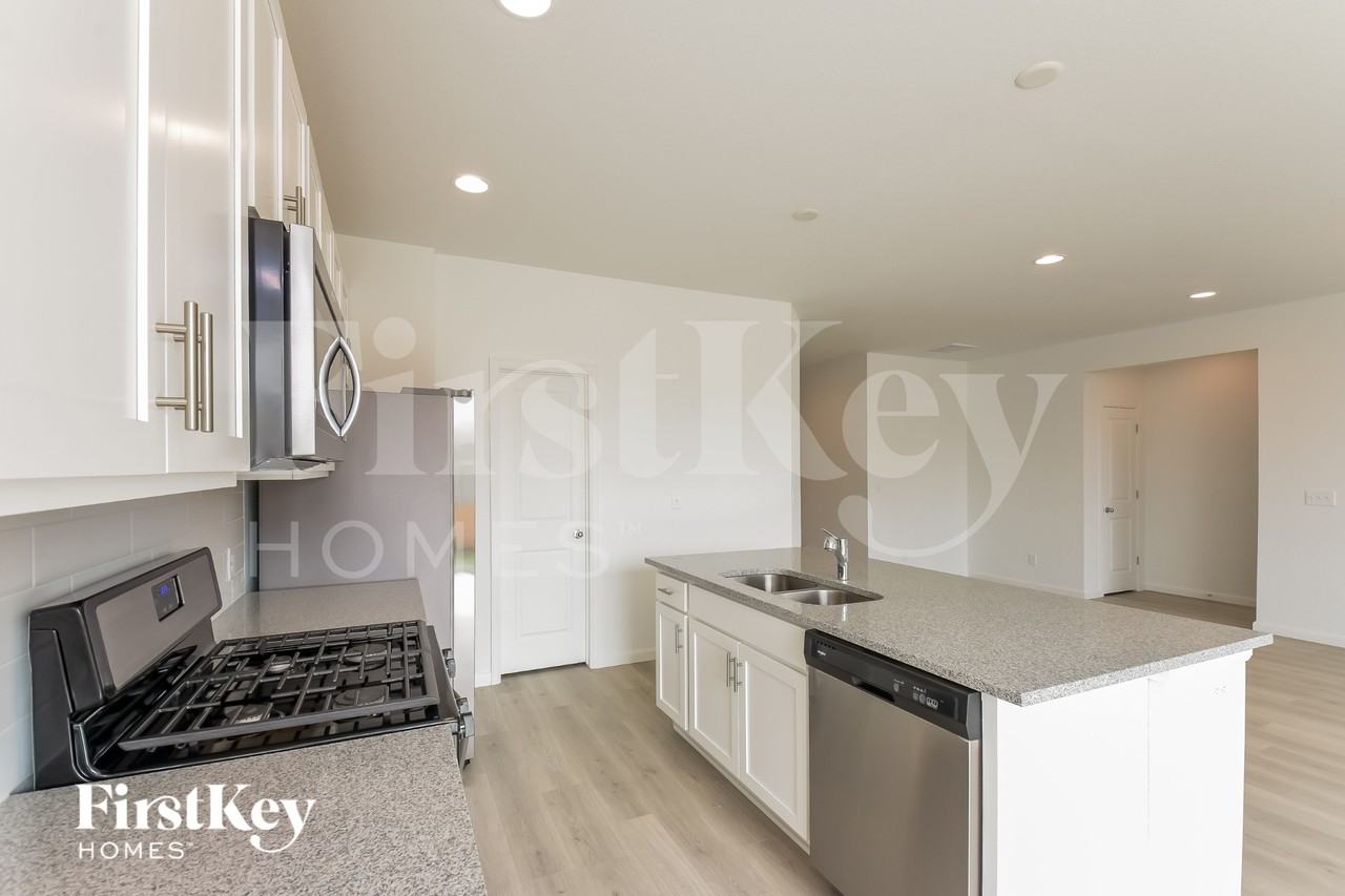 14593 Normande Dr - Photo 6 of 15