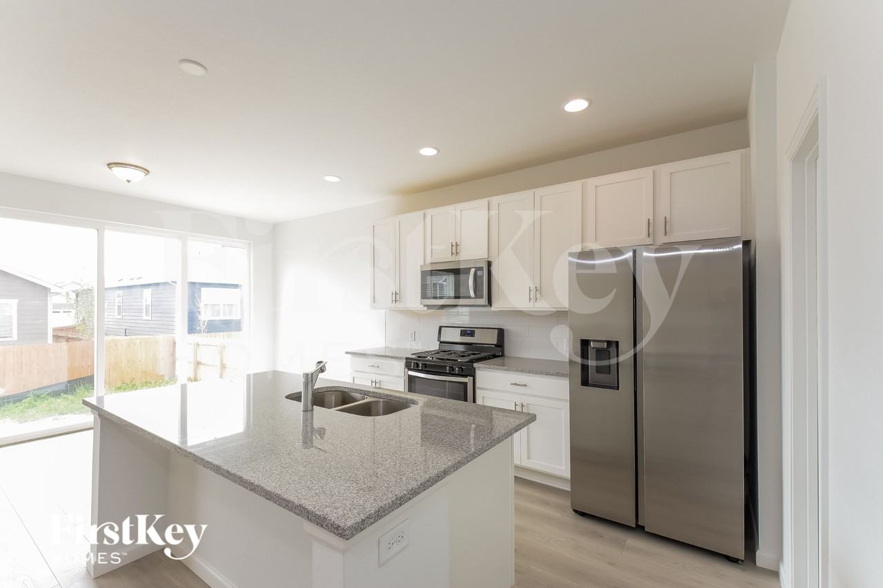 14593 Normande Dr - Photo 7 of 15