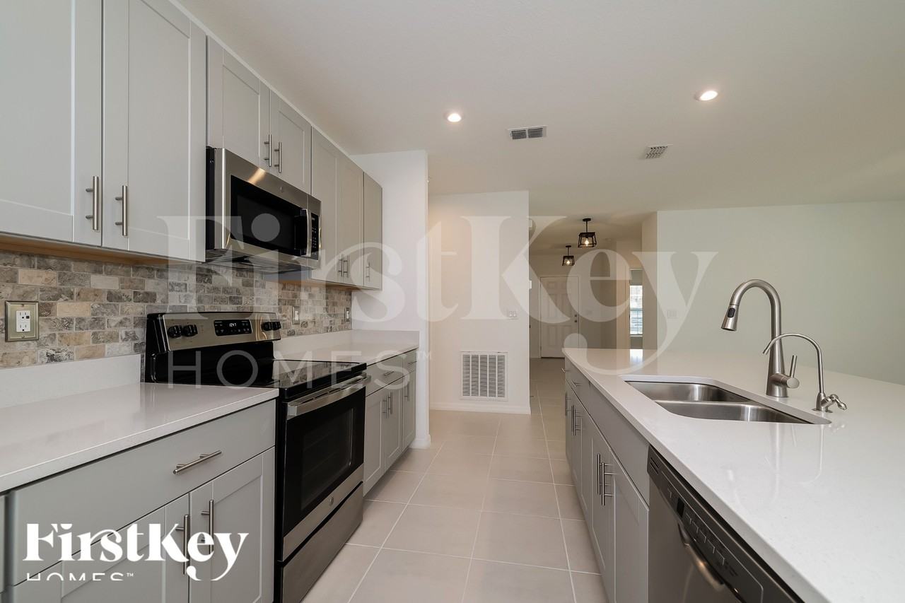 5007 Vellacito Way - Photo 5 of 15