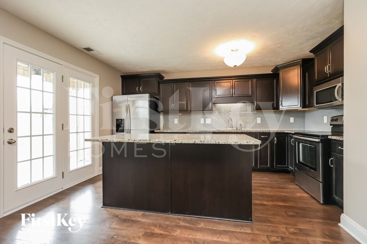 1280 Eagles View Dr - Photo 4 of 15