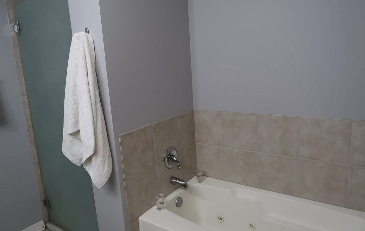 1910 S State St - Photo 7 of 10