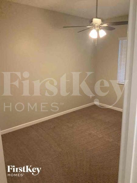 19731 W Jackson St - Photo 7 of 11