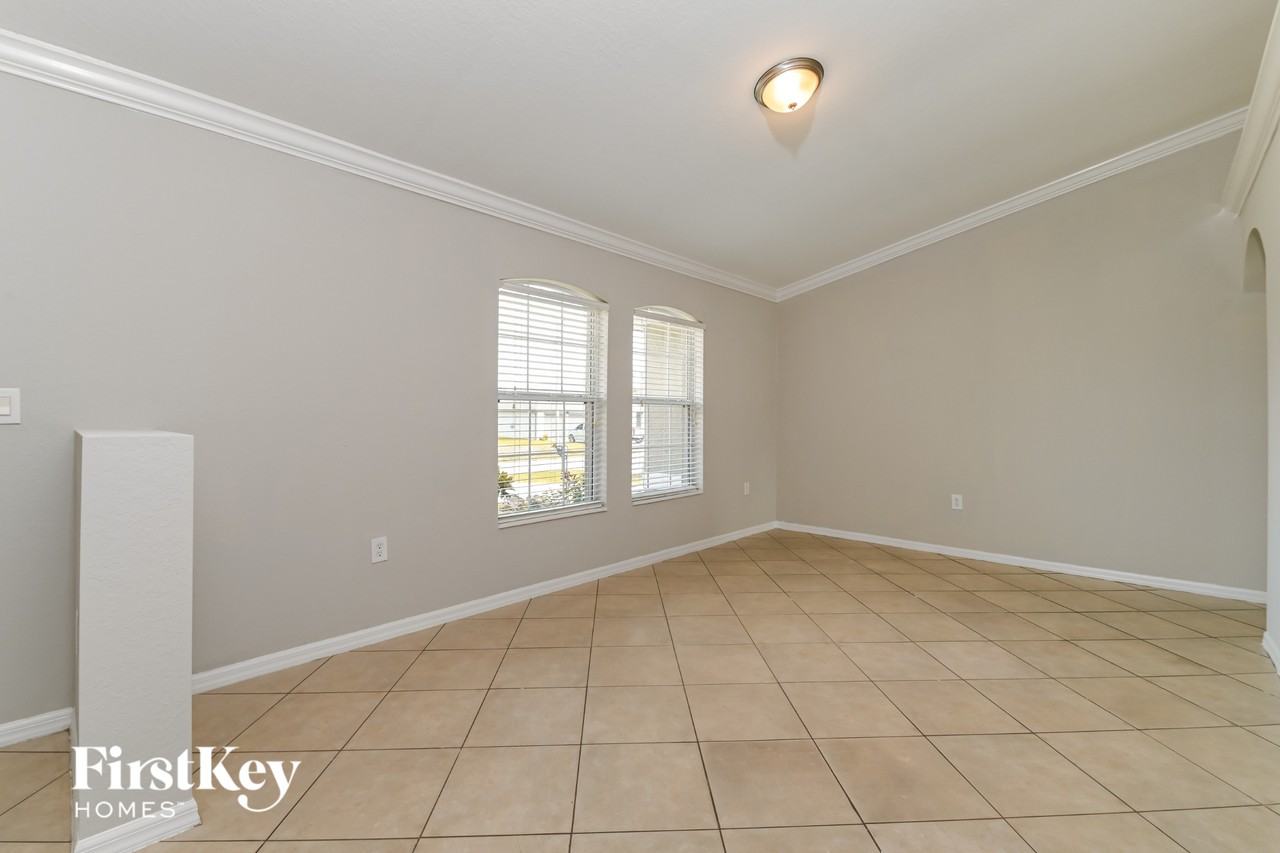 614 Sw 22nd Ter - Photo 7 of 15