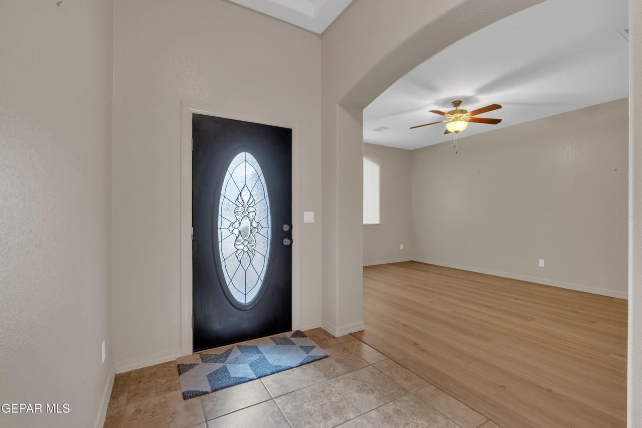 1629 Sora Way - Photo 6 of 50