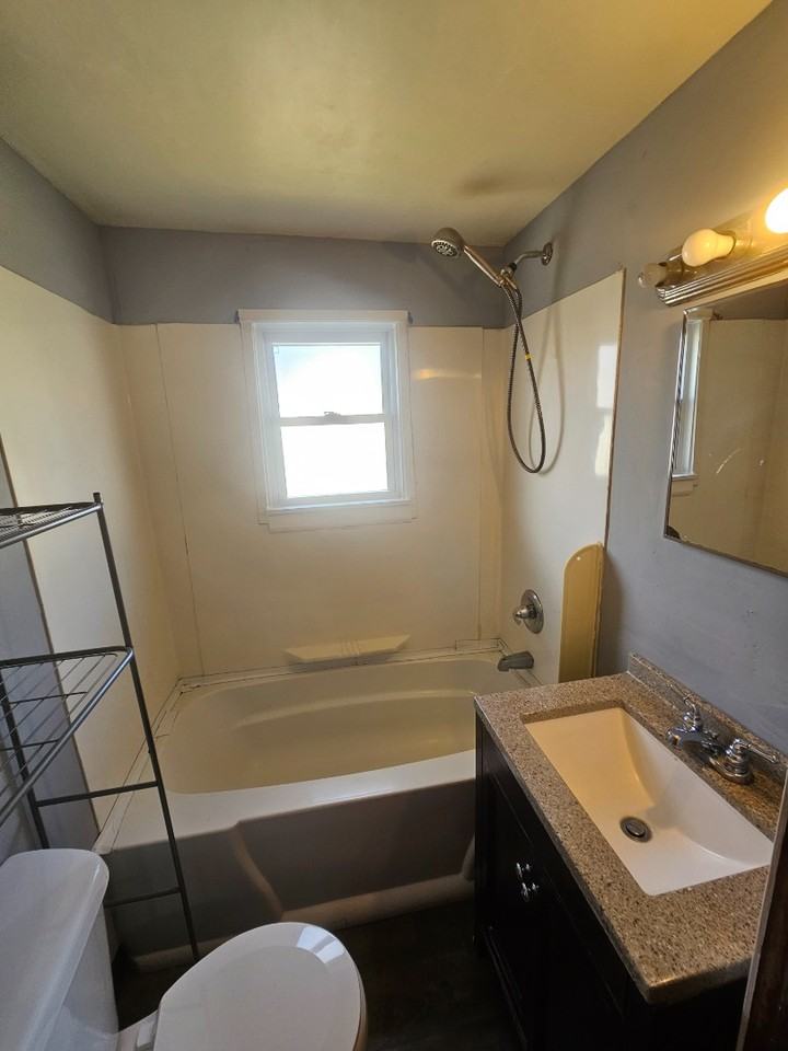 208 Arabella St - Photo 4 of 7