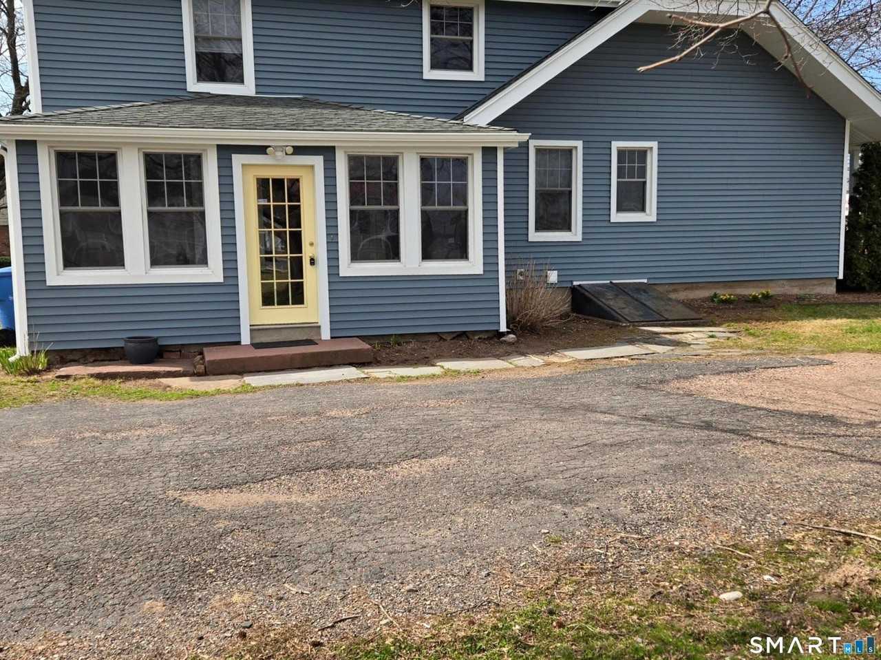 150 Spencer St - Photo 4 of 24