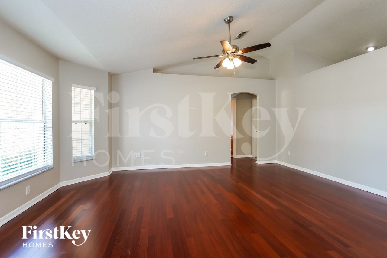 10934 Crescent Ridge Loop - Photo 4 of 16