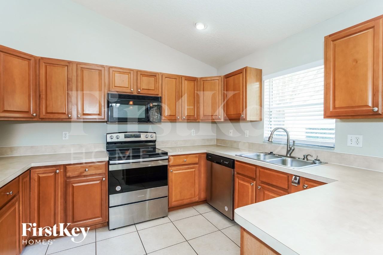 10934 Crescent Ridge Loop - Photo 6 of 16