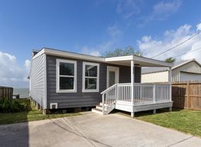 2830 Bay Oaks Harbor Dr - Photo 1 of 1