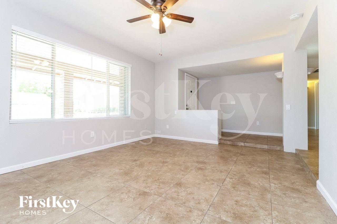 5820 W Carol Ave - Photo 5 of 15