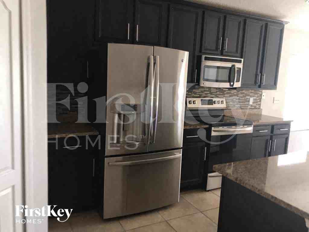 13319 Smithwick Ln - Photo 5 of 13