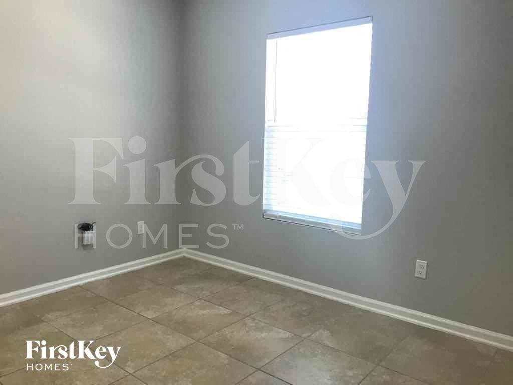 13319 Smithwick Ln - Photo 7 of 13