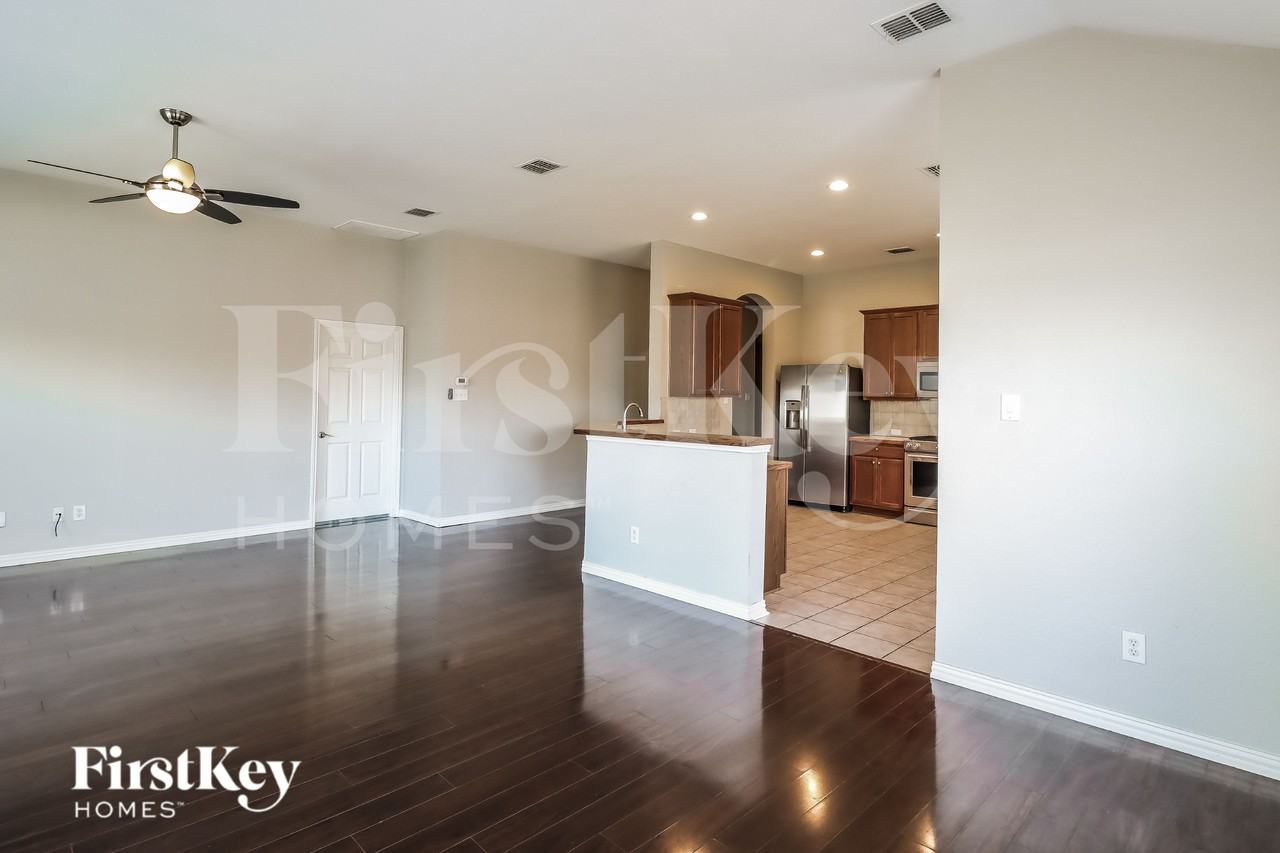 14048 Tanglebrush Trl - Photo 3 of 15