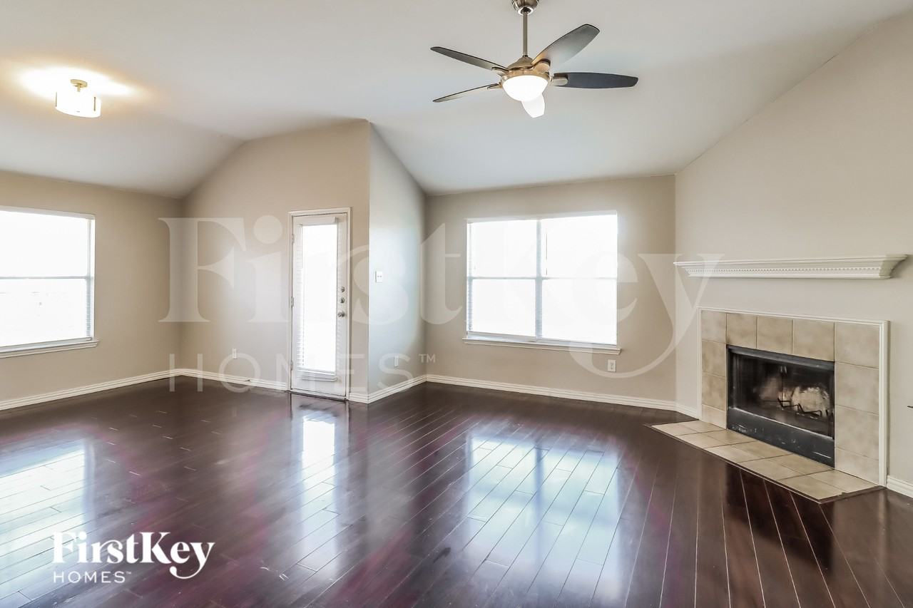 14048 Tanglebrush Trl - Photo 5 of 15