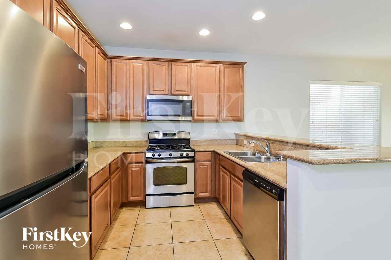 9328 Euphoria Rose Ave - Photo 6 of 16