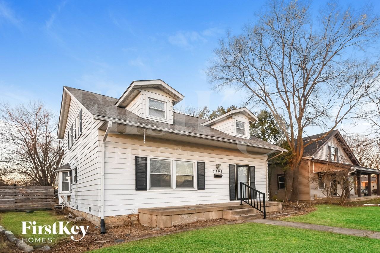 7702 E 46th St - Photo 2 of 15