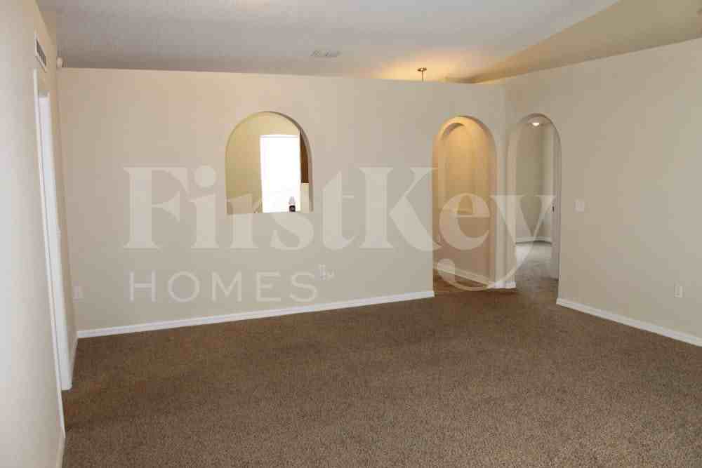 7395 Edenfield Park Rd - Photo 7 of 19