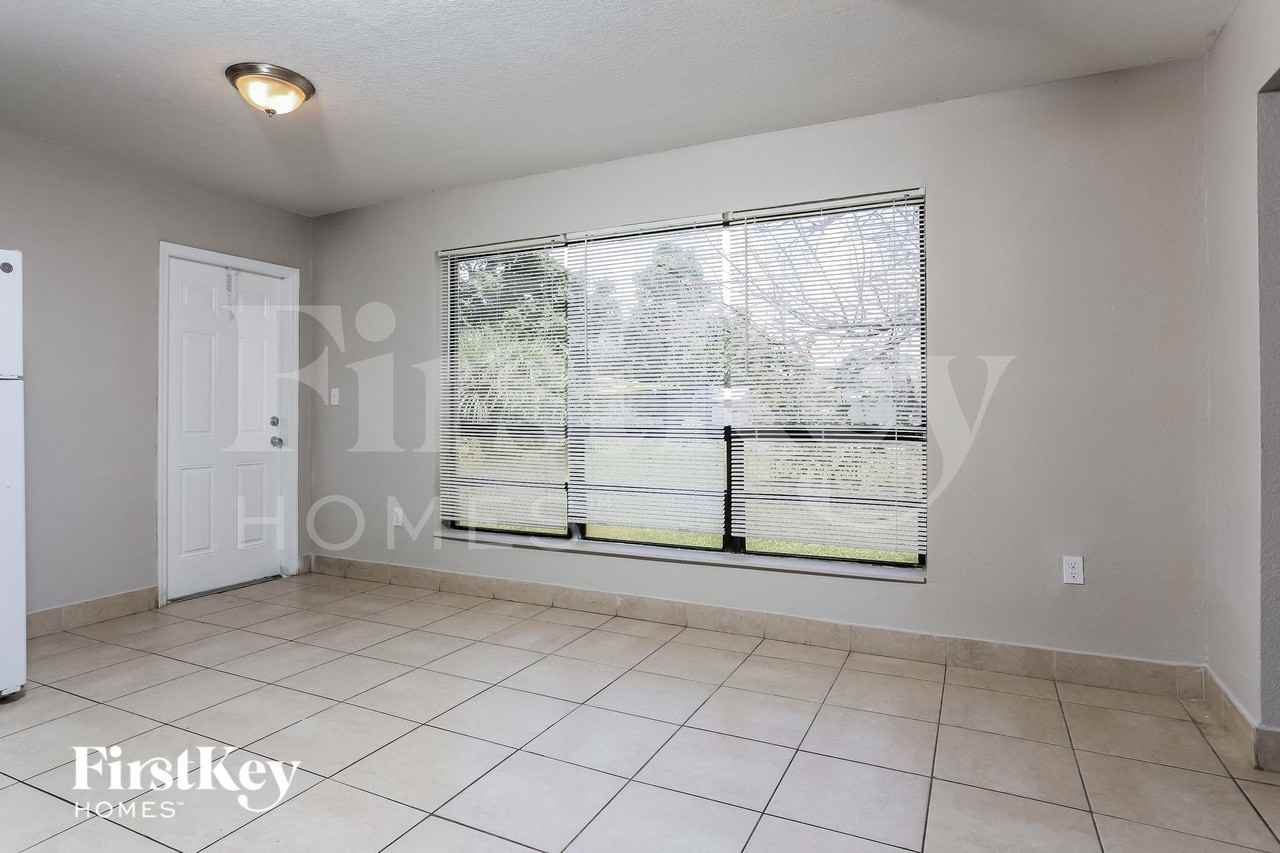 731 Nw 175th Dr - Photo 6 of 15