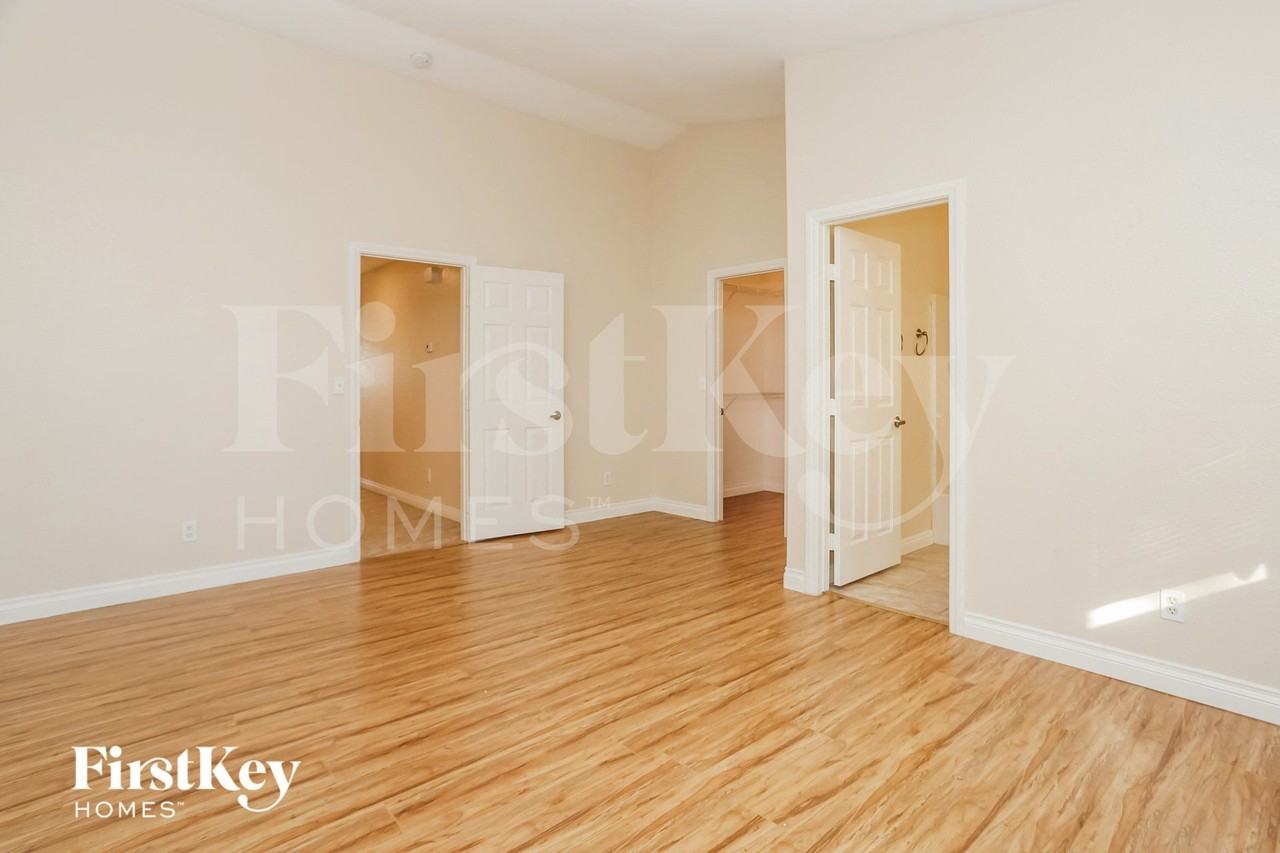 5412 Redview Ct - Photo 7 of 15