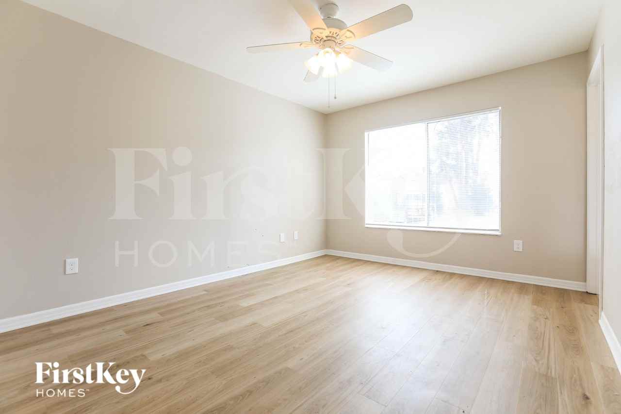 4517 Maraldo Ave - Photo 7 of 15